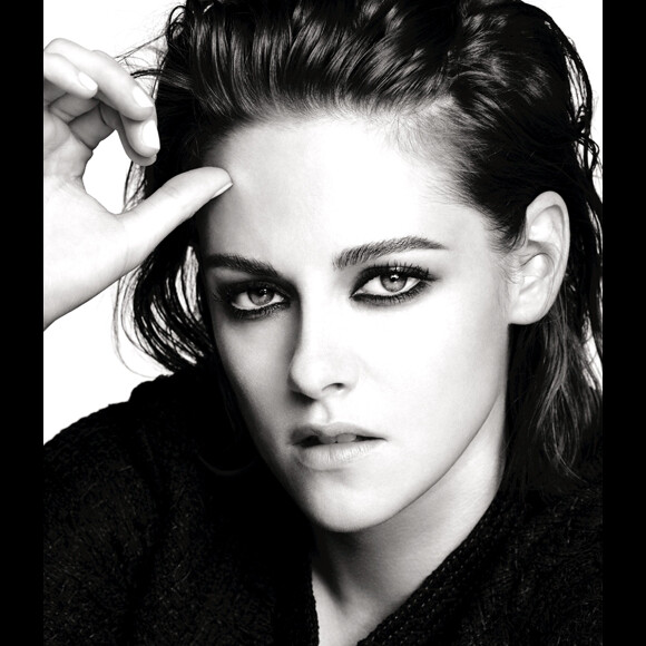 Kristen Stewart pour la campagne #EyeCanBe de Chanel. Photo par Mario Testino.