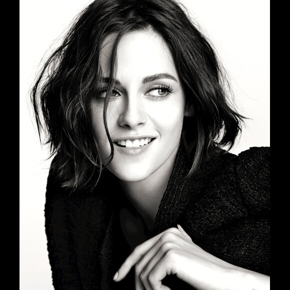 Kristen Stewart, nouvelle égérie beauté de Chanel, sur la nouvelle campagne publicitaire de la marque baptisée #EyeCanBe.