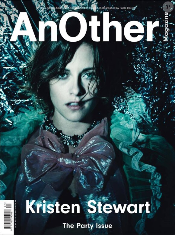 Kristen Stewart en couverture du nouveau numéro du magazine AnOther. Photo par Paolo Roversi.