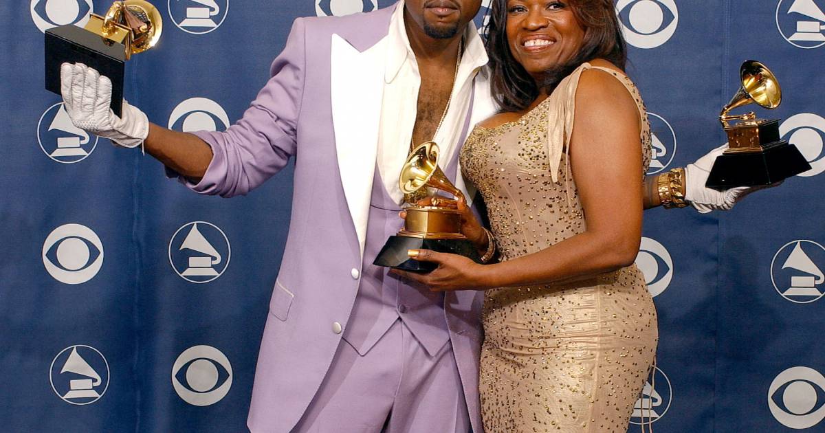 Kanye West, sa mère Donda West et ses trois Grammys (Meilleure chanson Rap, Meilleur album rap