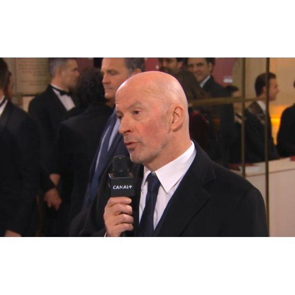 Jacques Audiard arrive aux César 2016.