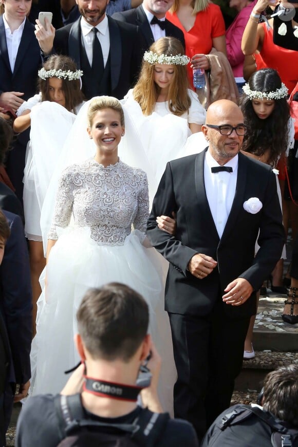 Pascal Obispo a épousé la belle Julie Hantson au Cap-Ferret le 19 septembre 2015.