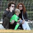 Debra Messing et Daniel Zelman avec leur fils Roman à Los Angeles, le 11 octobre 2009
