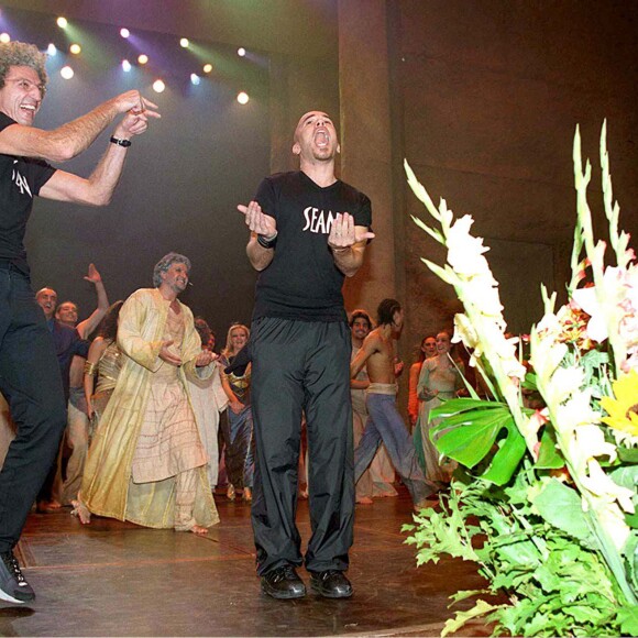 Elie Chouraqui, Pascal Obispo - Générale du spectacle Les Dix Commandements, à Paris, le 12 octobre 2000
