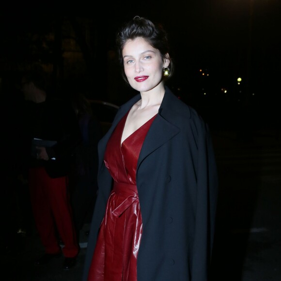 Laetitia Casta arrive au Grand Palais pour assister au défilé Nina Ricci. Paris le 5 mars 2016. © CVS / Veeren / Bestimage