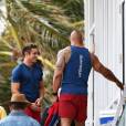 Dwayne Johnson, Zac Efron - Les acteurs sur le tournage de 'Baywatch' à Miami, le 7 mars 2016