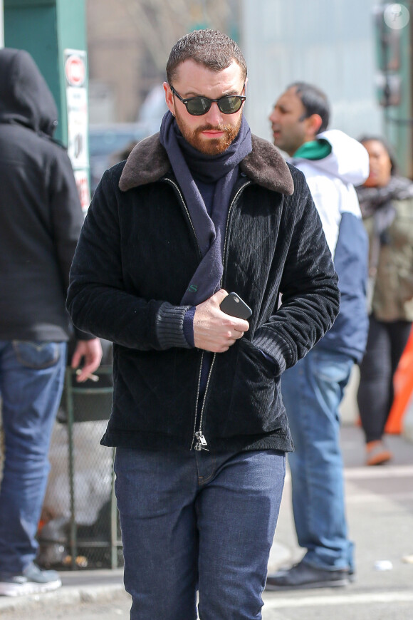 Sam Smith se promène dans les rues de SoHo, le 3 mars 2016