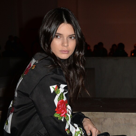 Kendall Jenner - Défilé Off-White (collection automne-hiver 2016-2017) au Palais de Tokyo. Paris, le 8 mars 2016.