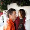 Robert Downey Jr avec son fils à Malibu le 28 mai 2006.