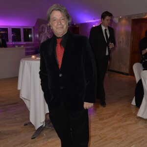 Hervé Vilard - 39e édition du prix "The Best" aux salons Hoche à Paris le 10 décembre 2015. © Veeren / Bestimage