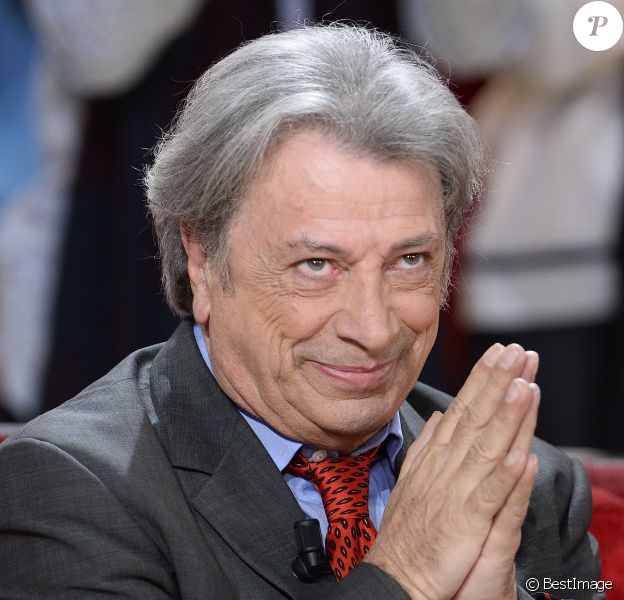 Hervé Vilard - Enregistrement de l'émission "Vivement Dimanche" à Paris le 2 Décembre 2015 .© Coadic Guirec / Bestimage
