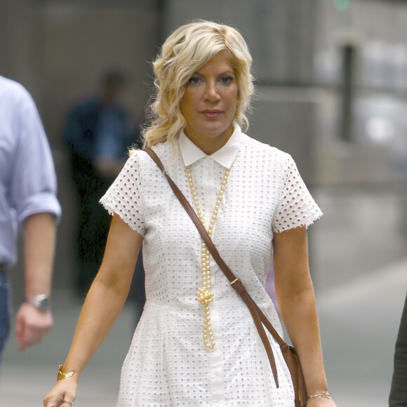 Tori Spelling dans les rues de New York le 10 mars 2016