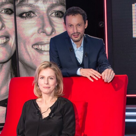 Exclusif - Karin Viard est l'invitée de Marc-Olivier Fogiel dans Le Divan (émission enregistrée près de Paris le 27 février 2016 et diffusée le mardi 15 mars à 23h10 sur France 3). © Cyril Moreau