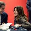 Exclusif - Carla Bruni-Sarkozy est venue faire une surprise à son mari Nicolas Sarkozy qui dédicace son livre "La France pour la vie" à la Fnac de Boulogne-Billancourt, le 19 février 2016. © Cyril Moreau/Bestimage