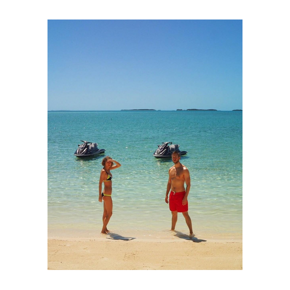 Calvin Harris et Taylor Swift profitent de leurs vacances au soleil. Photo publiée sur Instagram, le 15 mars 2016.