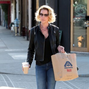 Katherine Heigl fait du shopping à Atwater Village,à Los Angeles le 20 février.