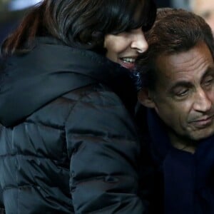 Nicolas Sarkozy et Anne Hidalgo - People au match de football PSG - Monaco au Parc des Princes le 20 mars 2016. © Cyril Moreau/Bestimage