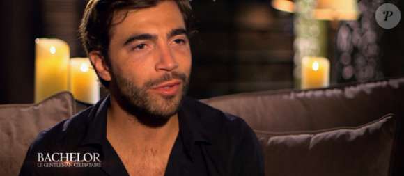 Moment hot pour Marco et Diane dans le bain à remous dans Bachelor, sur NT1, lundi 21 mars 2016