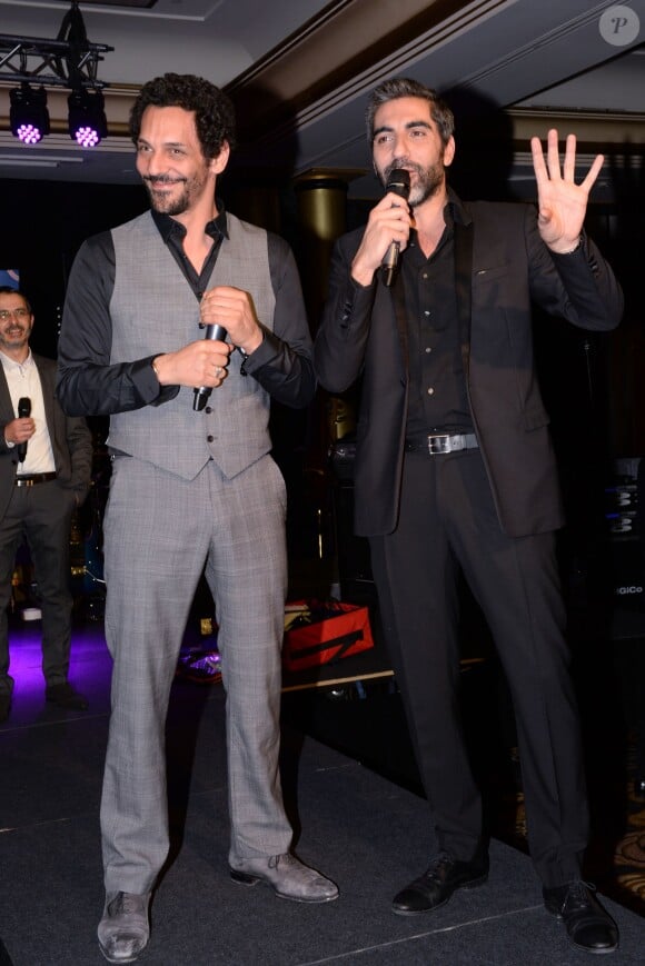 Tomer Sisley et Ary Abittan - Soirée de gala des "Sauveteurs sans frontières" à l'hôtel le collectionneur à Paris le 21 mars 2016. © Rachid Bellak/Bestimage