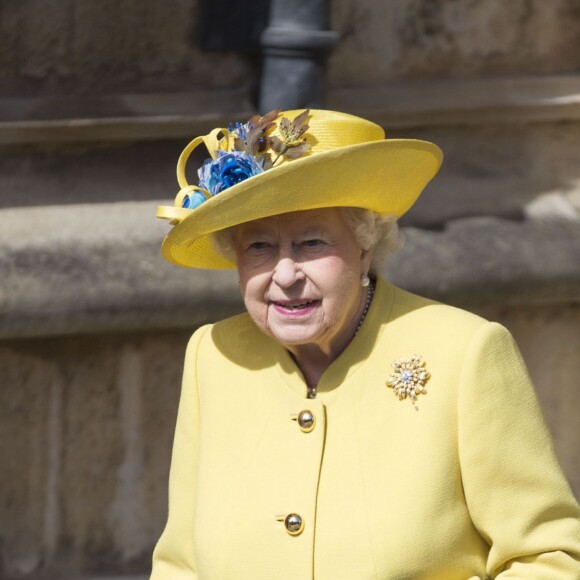 La reine Elizabeth II à la chapelle St George le 27 mars 2016 au château de Windsor pour la messe de Pâques.