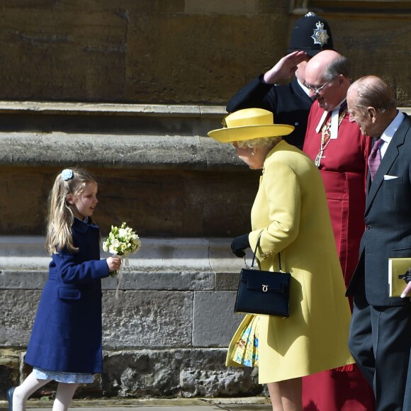 La reine Elizabeth II à la chapelle St George le 27 mars 2016 au château de Windsor pour la messe de Pâques.