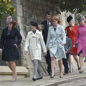 La princesse Eugenie, Lady Louise Windsor, la princesse Beatrice, la comtesse Sophie de Wessex et Autumn Phillips au château de Windsor le 27 mars 2016 pour la messe de Pâques en la chapelle St George.