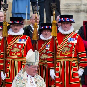 La reine Elizabeth II, accompagnée par son mari le prince Philip, célébrait le 24 mars 2016 en la chapelle St George à Windsor le Royal Maundy, cérémonie de Pâques qui voient la monarque remettre des pièces d'argent symboliques à 90 hommes et 90 femmes.