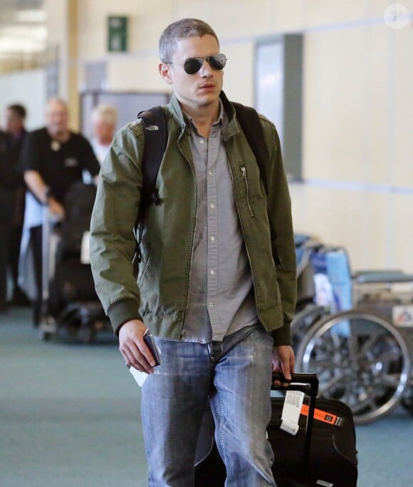 Wentworth Miller prend un vol à l'aéroport de Vancouver à destination de Los Angeles, le 9 août 2015.