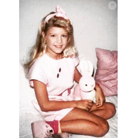 Josh Duhamel publie une photo de sa femme Fergie quand elle était adolescente, sur sa page Instagram le 28 mars 2016.