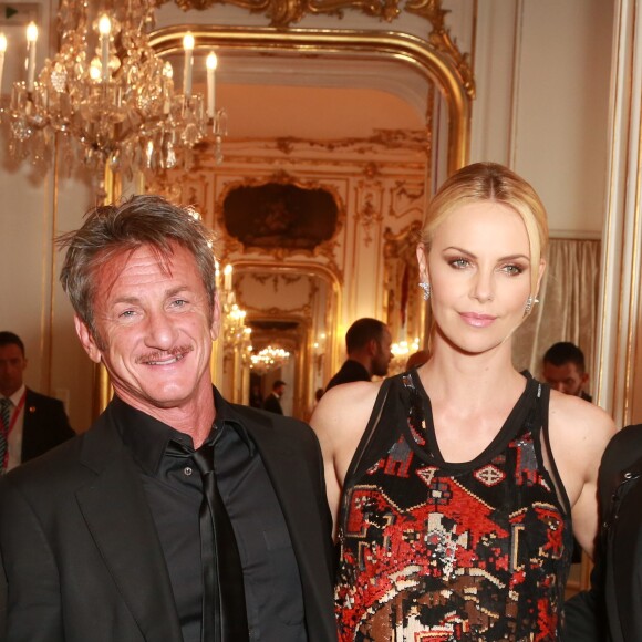 Sean Penn, Charlize Theron au gala « Hofburg Champagne » lors du Life Ball 2015 à Vienne, le 16 mai 2015