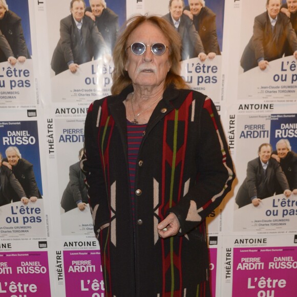 Le chanteur Christophe à la générale de la pièce "L'être ou pas" au Théâtre Antoine à Paris le 21 mars 2016. © Coadic Guirec/Bestimage