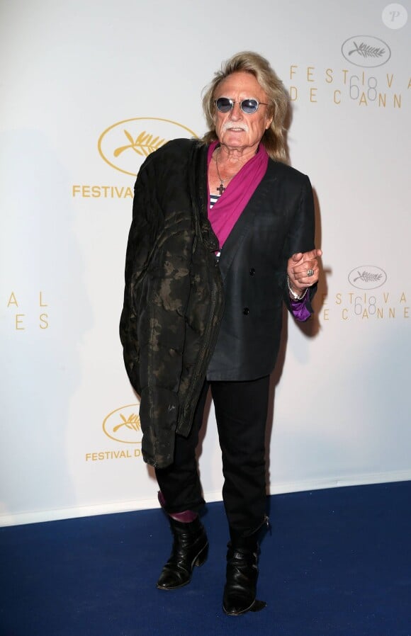 Le chanteur Christophe au Dîner d'ouverture du 68ème festival international du film de Cannes. Le 13 mai 2015