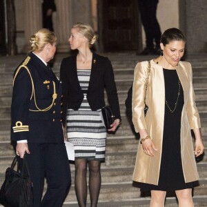 La princesse Victoria de Suède, moins d'un mois après avoir accouché du prince Oscar, prenait part le 30 mars 2016 à la conférence des Nations unies à la mémoire de Dag Hammarskjöld, à l'Hôtel de Ville de Stockholm.