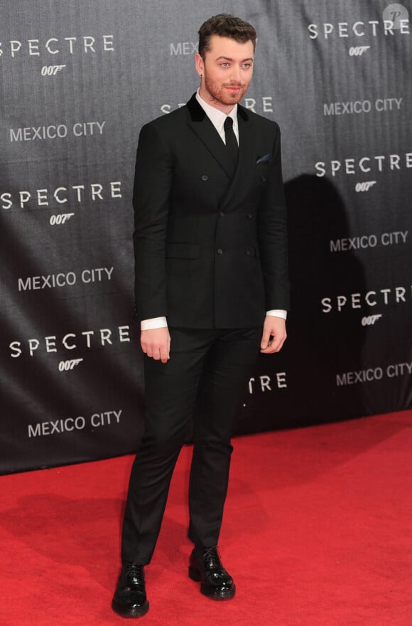 Sam Smith à la Première du film "007 Spectre" à Mexico, le 2 novembre 2015.