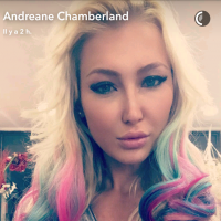 Andréane Chamberland (Les Anges 8) : Nouveau look capillaire coloré