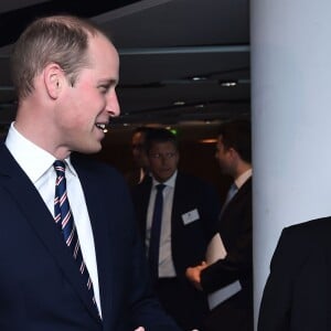 Le prince William, duc de Cambridge, lors d'un déjeuner pour les 10 ans de sa présidence de l'association English Football au stade Wembley à Londres, le 6 avril 2016, quelques heures avant une réception à Kensington Palace en compagnie de son épouse la duchesse Catherine.