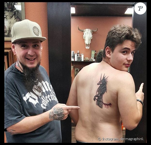 Prince Jackson s'est fait tatouer par le même artiste que sa soeur Paris Jackson à quelques jours d'intervalle. Photo publiée sur Instagram, le 6 avril 2016.