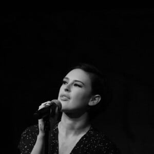 Rumer Willis en concert au Cafe Carlyle à New York le 7 avril 2016. Bruce Willis avec sa femme Emma Heming, Demi Moore avec Tallulah Belle Willis et Donna Karan étaient présents au café.