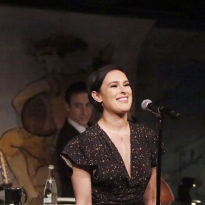 Rumer Willis en concert au Cafe Carlyle à New York le 7 avril 2016. Bruce Willis avec sa femme Emma Heming, Demi Moore avec Tallulah Belle Willis et Donna Karan étaient présents au café.