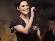 Rumer Willis se jette dans le grand bain, soutenue par ses parents...