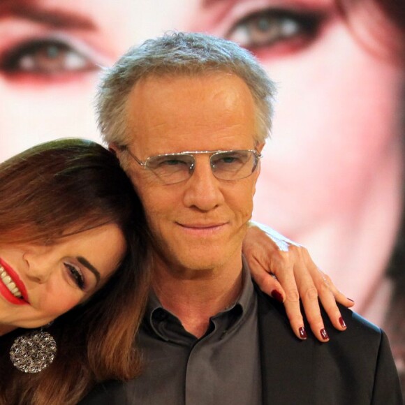 Christopher Lambert avec sa compagne Alba Parietti dans l'émission Danse avec les Stars à Rome, le 9 avril 2016.