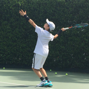 Victoria Beckham a publié une photo de son fils Romeo en train de jouer au tennis sur sa page Instagram, au mois d'avril 2016.