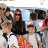 David Beckham et sa femme Victoria en compagnie de leurs enfants arrivent à l' aéroport à Los Angeles Le 31 mai 2014