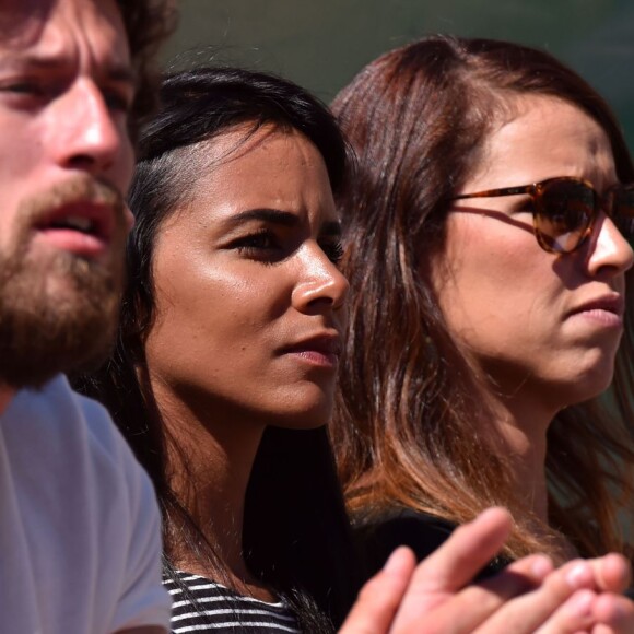 Shy'm a souri puis a souffert, le 14 avril 2016, en voyant son compagnon Benoît Paire se désintégrer lors de son match contre le numéro 2 mondial Andy Murray en huitième de finale du Monte-Carlo Rolex Masters à Roquebrune-Cap-Martin, qu'il a laissé échapper, rattrapé par le stress.