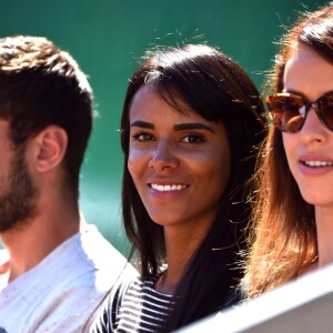 Shy'm a souri puis a souffert, le 14 avril 2016, en voyant son compagnon Benoît Paire se désintégrer lors de son match contre le numéro 2 mondial Andy Murray en huitième de finale du Monte-Carlo Rolex Masters à Roquebrune-Cap-Martin, qu'il a laissé échapper, rattrapé par le stress.
