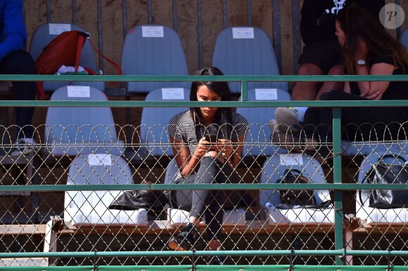 Shy'm a souri puis a souffert, le 14 avril 2016, en voyant son compagnon Benoît Paire se désintégrer lors de son match contre le numéro 2 mondial Andy Murray en huitième de finale du Monte-Carlo Rolex Masters à Roquebrune-Cap-Martin, qu'il a laissé échapper, rattrapé par le stress.