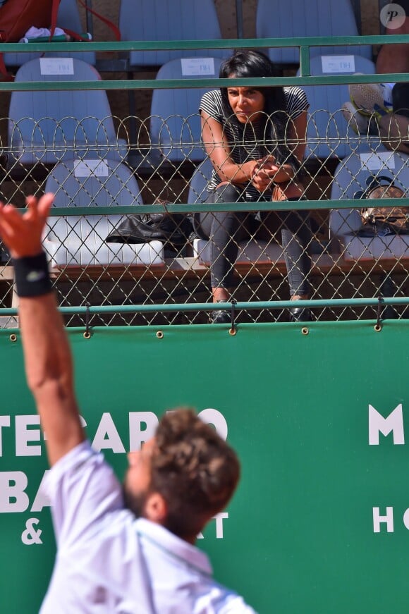 Shy'm a souri puis a souffert, le 14 avril 2016, en voyant son compagnon Benoît Paire se désintégrer lors de son match contre le numéro 2 mondial Andy Murray en huitième de finale du Monte-Carlo Rolex Masters à Roquebrune-Cap-Martin, qu'il a laissé échapper, rattrapé par le stress.