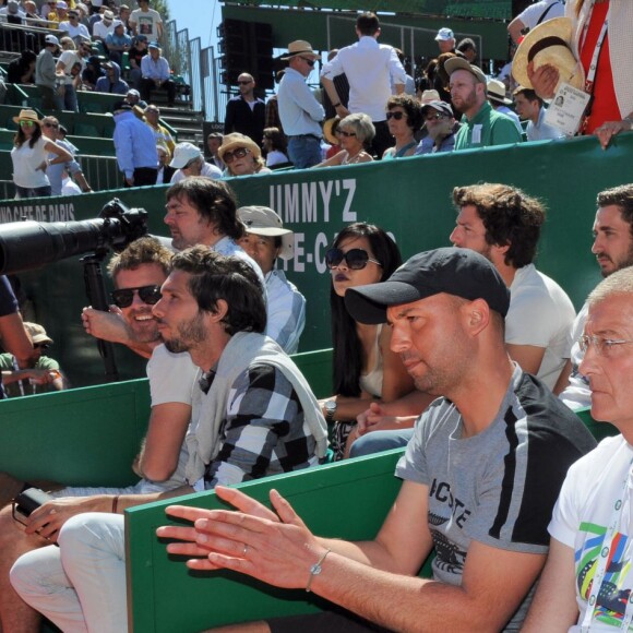 Shy'm a souri puis a souffert, le 14 avril 2016, en voyant son compagnon Benoît Paire se désintégrer lors de son match contre le numéro 2 mondial Andy Murray en huitième de finale du Monte-Carlo Rolex Masters à Roquebrune-Cap-Martin, qu'il a laissé échapper, rattrapé par le stress.