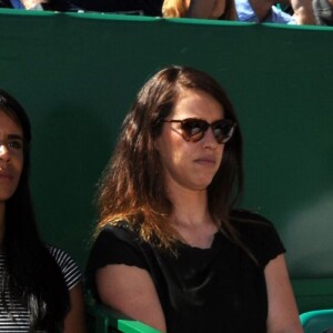 Shy'm a souri puis a souffert, le 14 avril 2016, en voyant son compagnon Benoît Paire se désintégrer lors de son match contre le numéro 2 mondial Andy Murray en huitième de finale du Monte-Carlo Rolex Masters à Roquebrune-Cap-Martin, qu'il a laissé échapper, rattrapé par le stress.