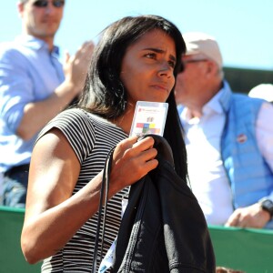 Shy'm a souri puis a souffert, le 14 avril 2016, en voyant son compagnon Benoît Paire se désintégrer lors de son match contre le numéro 2 mondial Andy Murray en huitième de finale du Monte-Carlo Rolex Masters à Roquebrune-Cap-Martin, qu'il a laissé échapper, rattrapé par le stress.